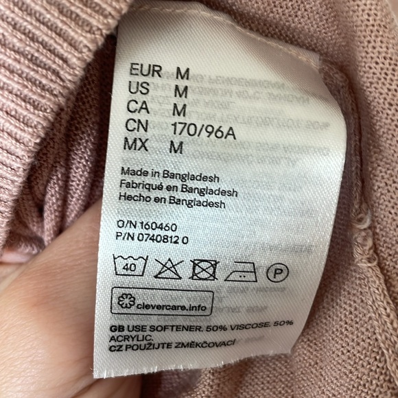 H&M pink sweater - Picture 5 of 5